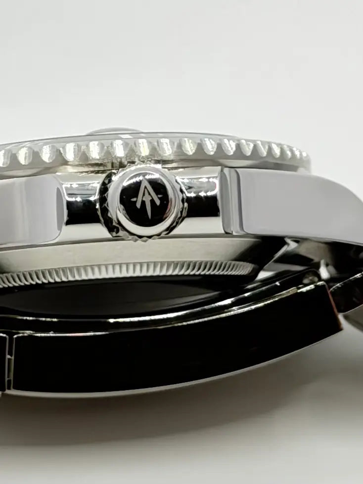NOIR DIVER ATELIER